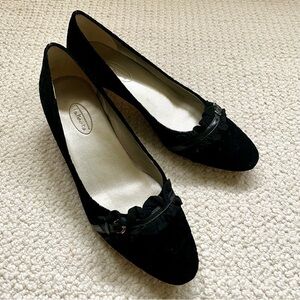 EUC Talbots Black Suede Ruffle Toe Pumps Kitten Heel